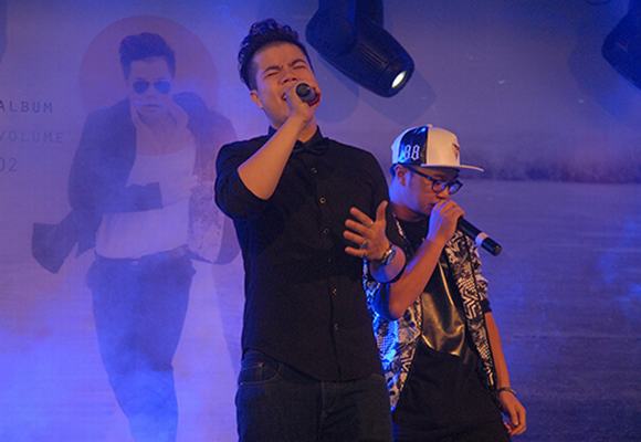 my-linh-tai-xuat-cung-con-gai-sau-vu-son-tung-mtp7