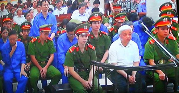 tuyen an bau kien, vo bau kien, bau kien, xet xu bau kien, tran xuan gia, huyen nhu, nguoi phu nu cua bau kien