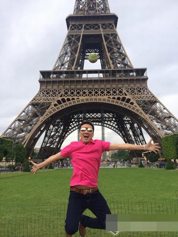 ca-si-dam-vinh-hung1