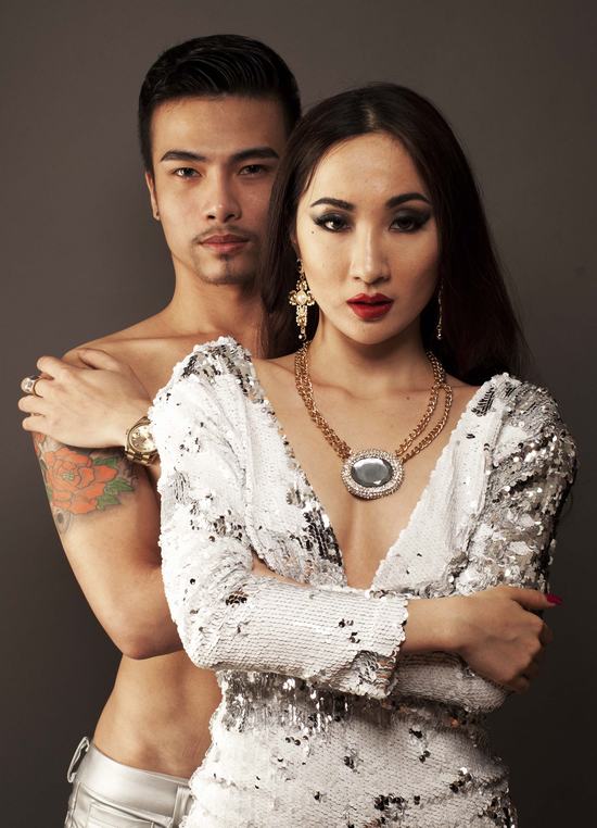 hotboy Kenny Sang, Kenny Sang, Kenny Sang khoe than hinh nong bong,