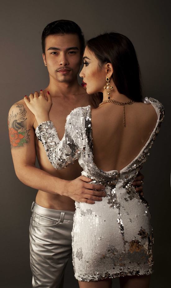 hotboy Kenny Sang, Kenny Sang, Kenny Sang khoe than hinh nong bong,