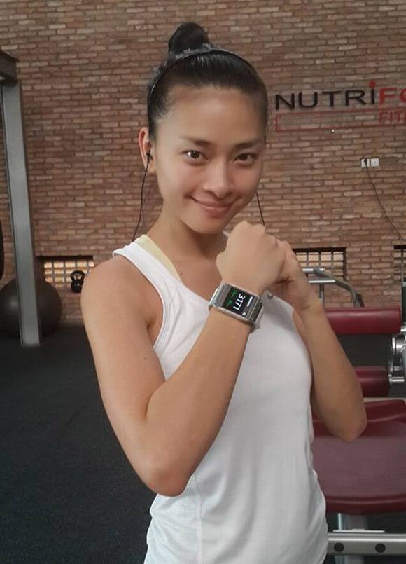 sao-viet-khoe-mat-moc2