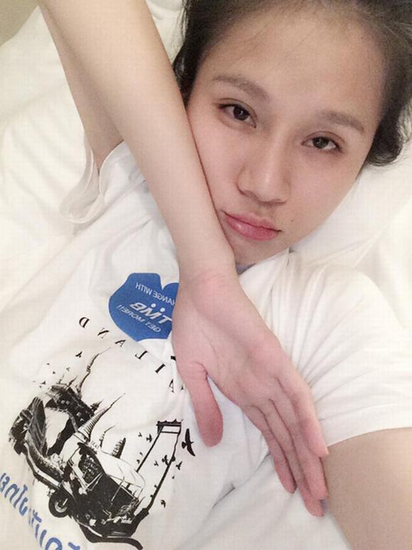 sao-viet-khoe-mat-moc23