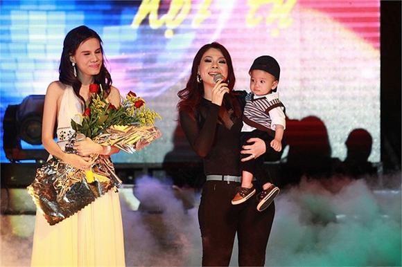 chuyenj-tinh-cam-cua-nguoi-nha-sao-viet14