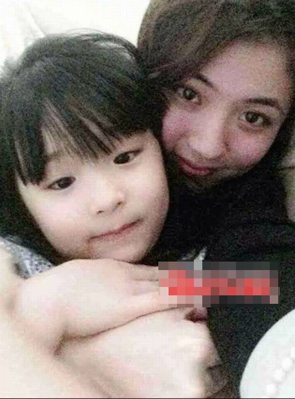 hai-ban-gai-xinh-dep-tung-vuot-can-cua-sao-viet-8