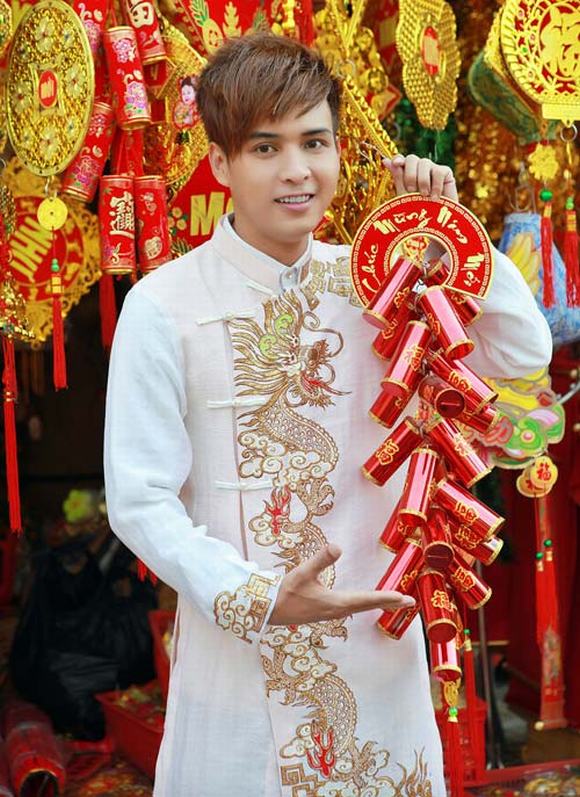 ho-quang-hieu-hat-dam-cuoi-con-nhieu-hon-luong-cong-chuc-1