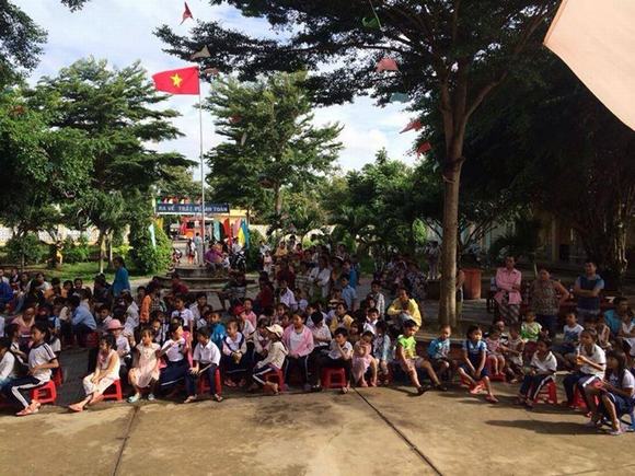 ngoc-trinh-di-tu-thien1