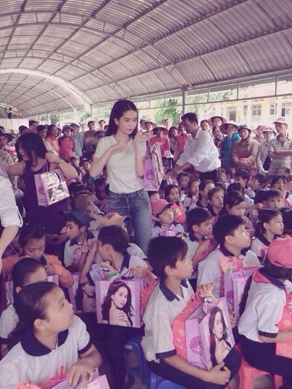 ngoc-trinh-di-tu-thien9