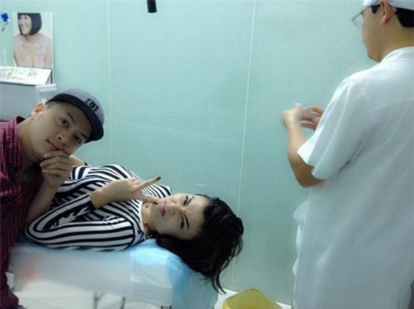 sao-viet-bi-nem-da-vi-khoe-anh-nhap-vien5