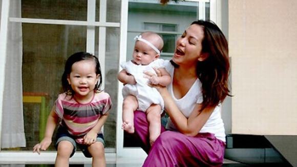 toan-canh-vu-ngoc-thuy-kien-me-ruot-3