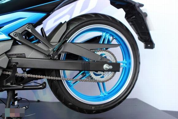 Exciter 150 màu sơn nhám đen, độ đèn LED