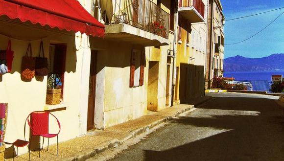 quehuong-1-ngoisao.vn.jpg 19 quehuong-1-ngoisao.vn.jpg 19