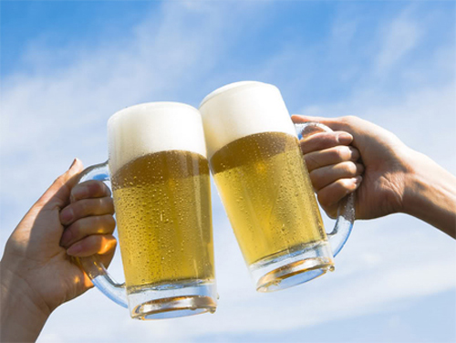 5 cấm kỵ khi uống bia mùa hè - Ảnh 1.