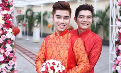 Từng bị trêu là bố con, cặp đồng tính nam cách nhau 21 tuổi vẫn hạnh phúc sau đám cưới