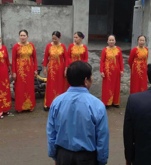 dam hoi khien ai cung phai tron xoe mat voi dan be trap toan u50 - 1