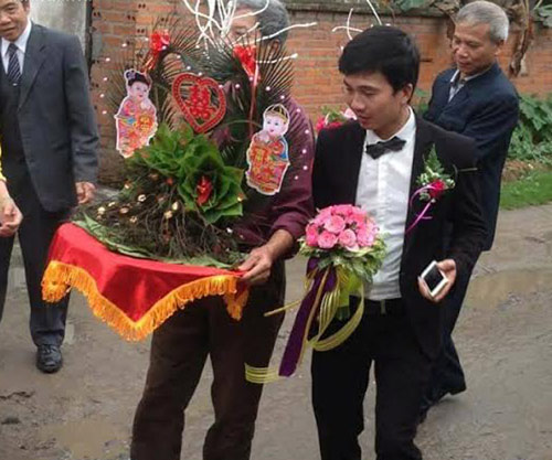 dam hoi khien ai cung phai tron xoe mat voi dan be trap toan u50 - 8