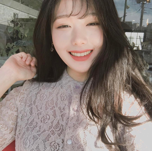 co gai tu xu so kim chi voi nhan sac