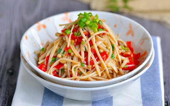 Nấm trộn cay: Làm đơn giản mà ăn với gì cũng ngon - Ảnh 4. Nấm trộn cay: Làm đơn giản mà ăn với gì cũng ngon - Ảnh 4.
