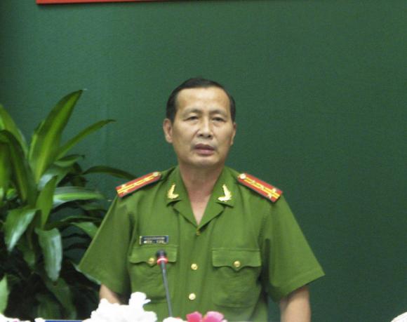 Bố hiếp dâm con gái ruột 11 tuổi lãnh án chung thân, đến lượt ông nội được đem ra xét xử - Ảnh 5. Bố hiếp dâm con gái ruột 11 tuổi lãnh án chung thân, đến lượt ông nội được đem ra xét xử - Ảnh 5.