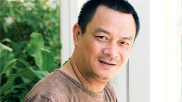 NSND Anh Tú cho rằng đây chỉ là chuyện hiểu lầm và bác bỏ thông tin anh chèn ép, gây khó dễ cho vợ đồng nghiệp.