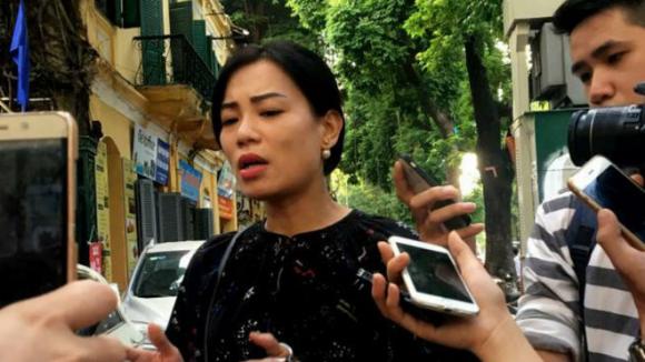 Vợ Xuân Bắc: Tôi nói ly hôn chồng trong ngoặc kép và chỉ là cách nói tài tử mà thôi - Ảnh 2. Vợ Xuân Bắc: Tôi nói ly hôn chồng trong ngoặc kép và chỉ là cách nói tài tử mà thôi - Ảnh 2.