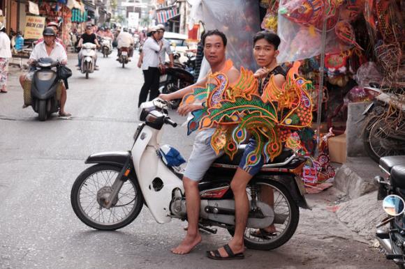 Xóm lồng đèn xưa nhất Sài Gòn vào mùa, bán hàng ngàn chiếc cho khách dịp Trung thu - Ảnh 16. Xóm lồng đèn xưa nhất Sài Gòn vào mùa, bán hàng ngàn chiếc cho khách dịp Trung thu - Ảnh 16.