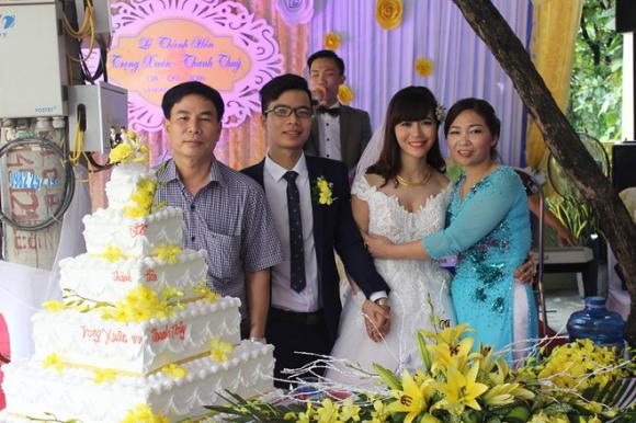 Nàng dâu khoe khéo bố chồng lái xe đón dâu, mẹ chồng leo 2 tầng lầu bê cơm cữ - Ảnh 1. Nàng dâu khoe khéo bố chồng lái xe đón dâu, mẹ chồng leo 2 tầng lầu bê cơm cữ - Ảnh 1.