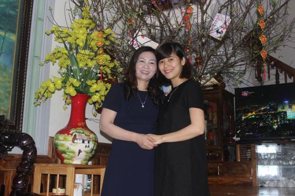 Nàng dâu khoe khéo bố chồng lái xe đón dâu, mẹ chồng leo 2 tầng lầu bê cơm cữ - Ảnh 4. Nàng dâu khoe khéo bố chồng lái xe đón dâu, mẹ chồng leo 2 tầng lầu bê cơm cữ - Ảnh 4.