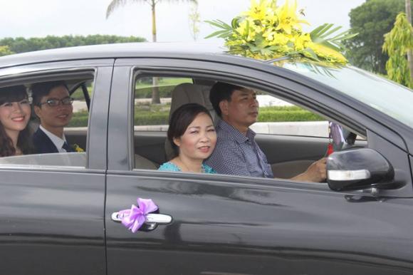 Nàng dâu khoe khéo bố chồng lái xe đón dâu, mẹ chồng leo 2 tầng lầu bê cơm cữ - Ảnh 2. Nàng dâu khoe khéo bố chồng lái xe đón dâu, mẹ chồng leo 2 tầng lầu bê cơm cữ - Ảnh 2.