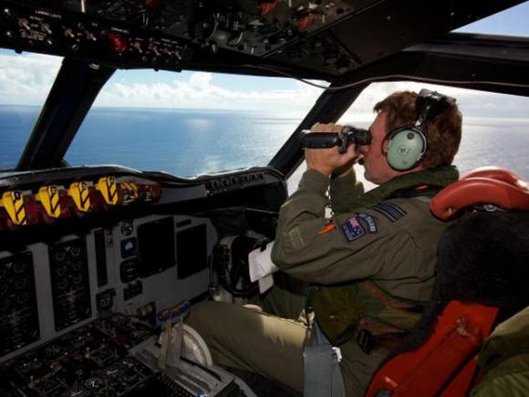 9 bí ẩn chưa có lời đáp xoay quanh tấn thảm kịch MH370 - Ảnh 5. 9 bí ẩn chưa có lời đáp xoay quanh tấn thảm kịch MH370 - Ảnh 5.