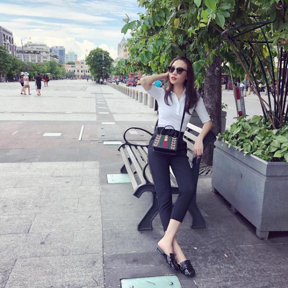 Không thua kém Hà Hồ hay Hạ Vi, Đàm Thu Trang cũng có cả một tủ đồ hiệu đắt đỏ - Ảnh 1. Không thua kém Hà Hồ hay Hạ Vi, Đàm Thu Trang cũng có cả một tủ đồ hiệu đắt đỏ - Ảnh 1.