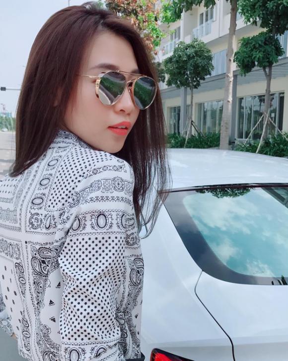 Không thua kém Hà Hồ hay Hạ Vi, Đàm Thu Trang cũng có cả một tủ đồ hiệu đắt đỏ - Ảnh 12. Không thua kém Hà Hồ hay Hạ Vi, Đàm Thu Trang cũng có cả một tủ đồ hiệu đắt đỏ - Ảnh 12.