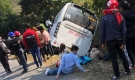 Ô tô khách chở 46 người bị lật tại khu vực Đèo Khế
