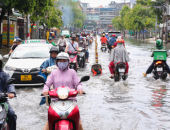 https://xahoi.com.vn/nhieu-tuyen-duong-o-tphcm-bien-thanh-song-sau-mua-to-o-to-chet-may-phai-nho-xe-khac-keo-ve-393416.html