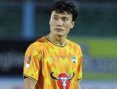 https://xahoi.com.vn/tai-sao-thu-mon-bui-tien-dung-bi-gach-ten-tai-vleague-20242025-guong-mat-thay-the-la-ai-402163.html