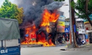 Một buổi sáng, Hà Nội xảy ra 2 vụ cháy lớn