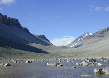 Hồ 'kỳ lạ' nhất thế giới: Ở nơi lạnh nhất Nam Cực, dù âm 50 độ vẫn không thể đóng băng