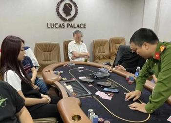 Triệt phá đường dây đánh bạc Poker 'khủng'