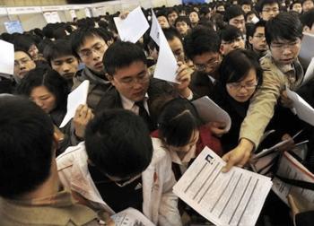 4 ngành này lương cao thật, nhưng ChatGPT cảnh báo 3 năm nữa có nguy cơ thất nghiệp cực cao
