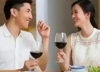 Hai 'từ sến súa' này rất được phụ nữ ưa chuộng, đặc biệt là những người ở độ tuổi trung niên