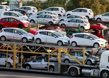 Ôtô nhập khẩu về Việt Nam lập kỷ lục, đạt 4,7 tỷ USD trong năm 2025 