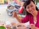 Shark Linh chia sẻ chuyện được cô chủ hàng bún bò mời thử ăn món mới và kết quả có ngay một bài học đáng để đời