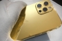 Ngắm ảnh thực tế iPhone 12 Pro mạ vàng đầu tiên trên thế giới được chế tác tại Việt Nam