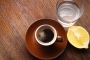 Uống cà phê cùng chanh - xu hướng mới nổi này có đem lại nhiều lợi ích như lời đồn?
