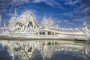 Ngôi chùa phủ một màu trắng ở Thái Lan, có gì mà lại thu hút du khách đến thế?