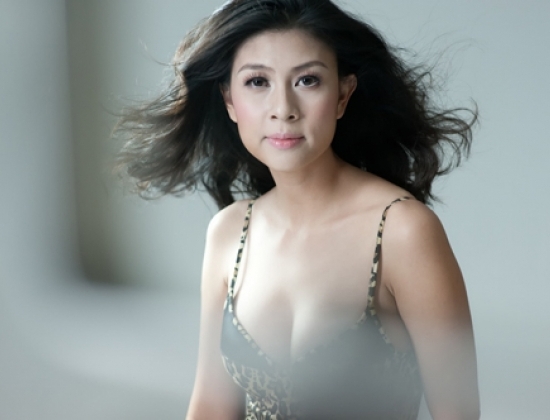Kim Thư : 