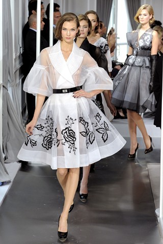 Váy Dior kèm belt họa tiết đen trắng siêu cấp  Loan Ruby Store