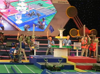 Đêm chung kết Robocon 2012: ĐH Lạc Hồng lại vô địch