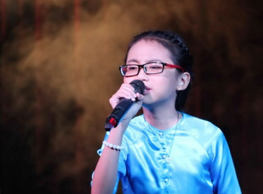 Phương Mỹ Chi: Thấy miền Trung bị lũ lụt, con buồn quá