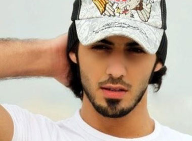 Nam người mẫu điển trai Omar Borkan al-Gala
